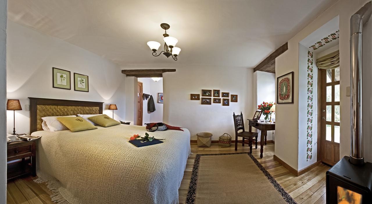 Hacienda Zuleta Hotel Exterior photo